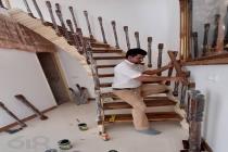 طراحی واجرای پله ونرده چوبی