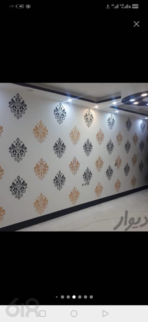 خدمات دکوراتیو آریا در، فروش و نصب انواع کاغذ دیواری و آینه های دکوراتیو در یزد